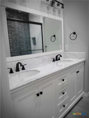 Bathroom, Dual Sink Vanities, Interior, Wood Texture Flooring