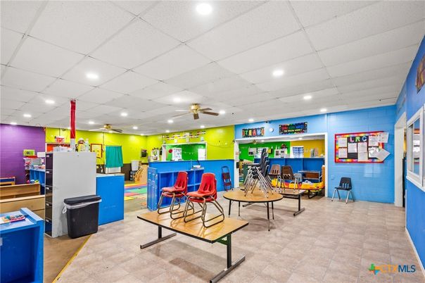Game Room, Interior, Recessed Lighting