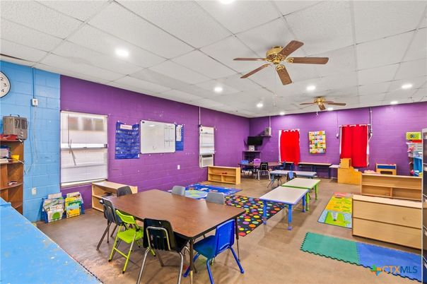 Dining room, Interior, Recessed Lighting