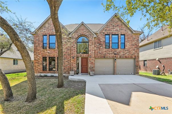 Attached, Exterior, Facade, Brick Facade, Brick Traditional