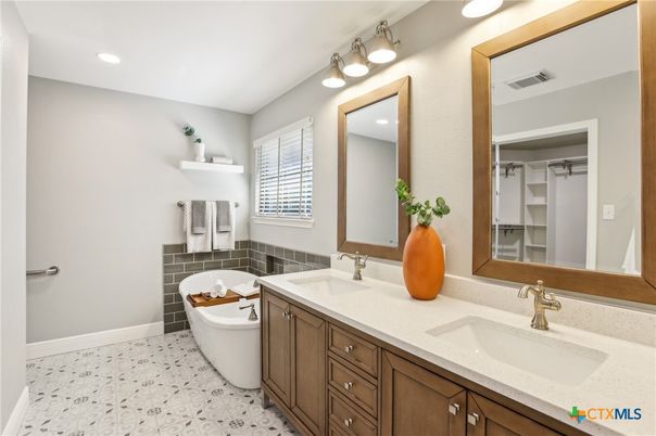Bathroom, Dual Sink Vanities, Free Standing Baths, Interior, Recessed Lighting