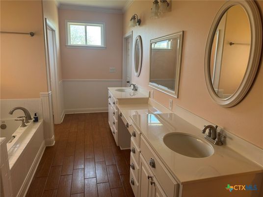 Bathroom, Dual Sink Vanities, Interior, Wood Texture Flooring