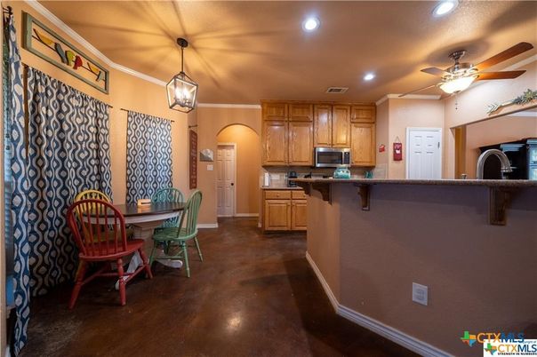 Dining room, Interior, Kitchen, Pendant Lights, Recessed Lighting