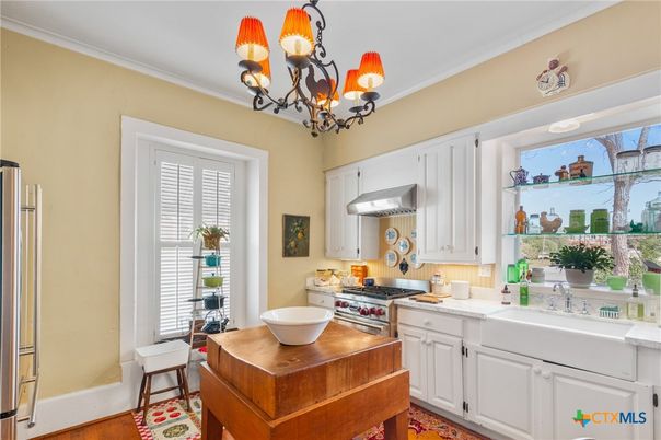 Chandelier, Interior, Kitchen, Stainless Steel Appliances, Wood Texture Flooring