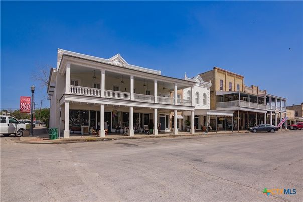 Exterior, Facade, Condo Building