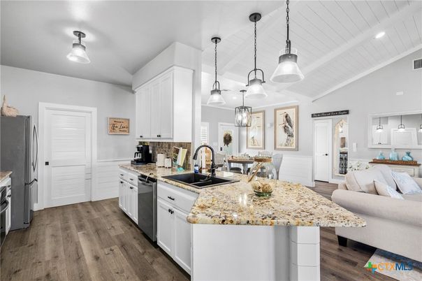 Dining room, Interior, Kitchen, Living room, Pendant Lights, Recessed Lighting, Wood Texture Flooring