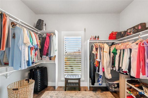 Interior, Walk-in Closets, Wood Texture Flooring