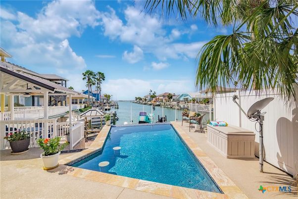 Exterior, Lake, Pool, Water