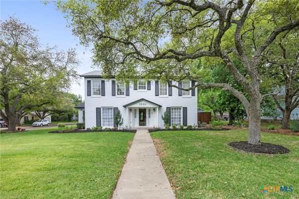 Backyard, Exterior, Facade, Georgian