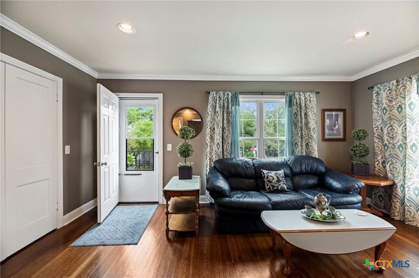 Interior, Living room, Recessed Lighting, Wood Texture Flooring