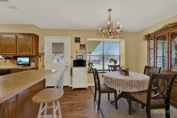 Chandelier, Dining room, Interior, Kitchen, Wood Texture Flooring