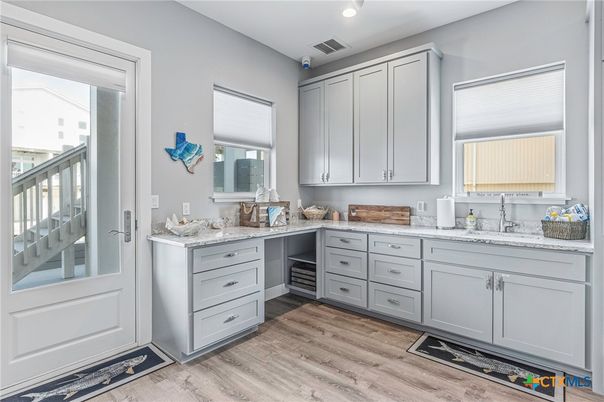 Bathroom, Interior, Recessed Lighting, Wood Texture Flooring