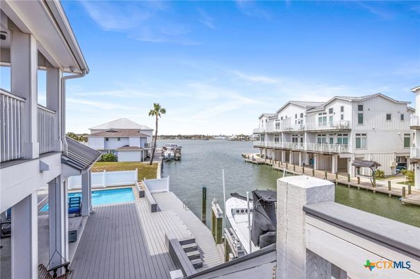 Exterior, Lake, Pool, Water