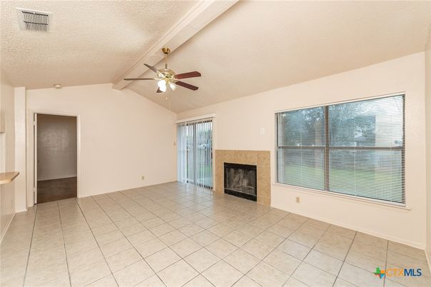 Empty room, Fireplace, Interior