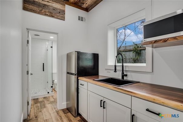 Interior, Kitchen, Recessed Lighting, Wooden Ceilings, Wood Texture Flooring
