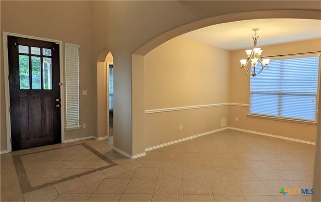 Chandelier, Empty room, Interior