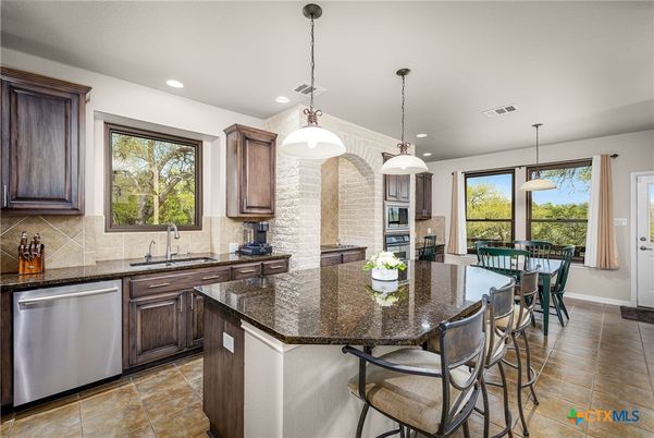 Dining room, Interior, Kitchen, Pendant Lights, Recessed Lighting, Stainless Steel Appliances