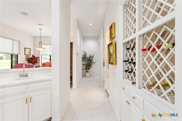 Bathroom, Interior, Pendant Lights, Recessed Lighting