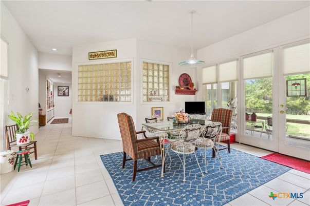 Dining room, Interior, Pendant Lights, Recessed Lighting