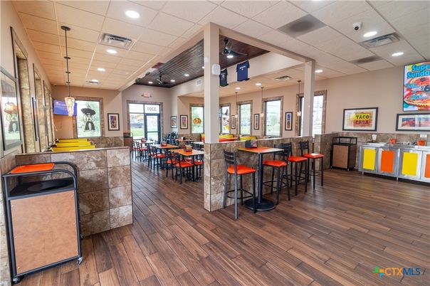 Dining room, Interior, Pendant Lights, Recessed Lighting, Wood Texture Flooring