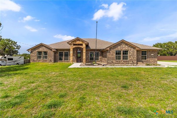Backyard, Exterior, Facade, Brick Facade, Brick Traditional