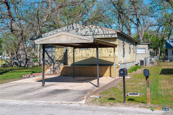 Backyard, Detached Garage, Exterior