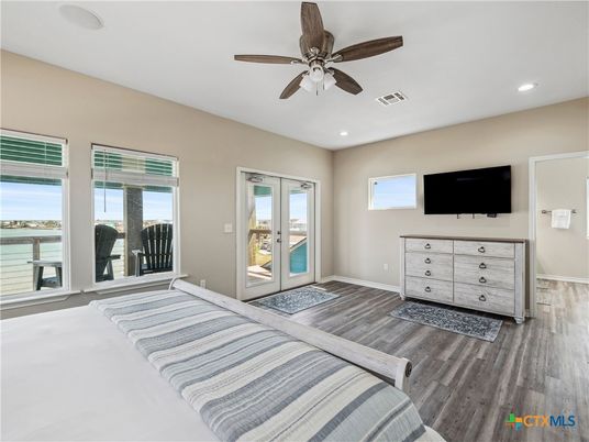 Bedroom, Interior, Recessed Lighting, Water, Wood Texture Flooring