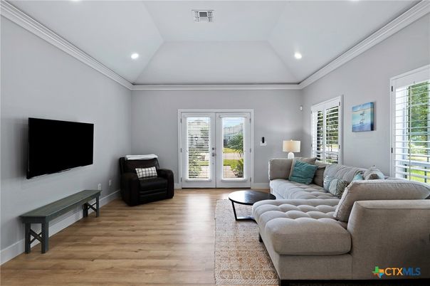 Interior, Living room, Recessed Lighting, Wood Texture Flooring