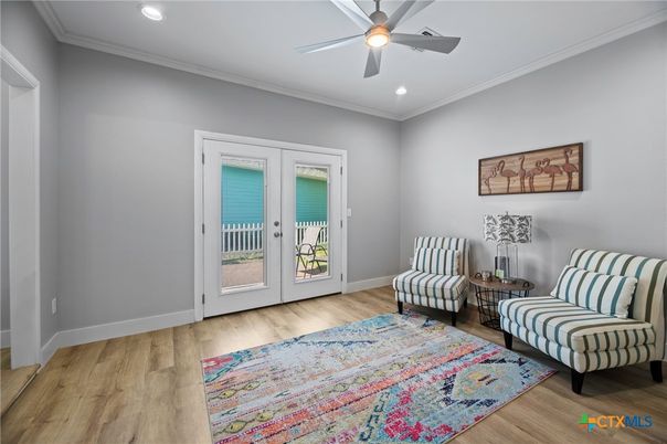 Interior, Recessed Lighting, Wood Texture Flooring