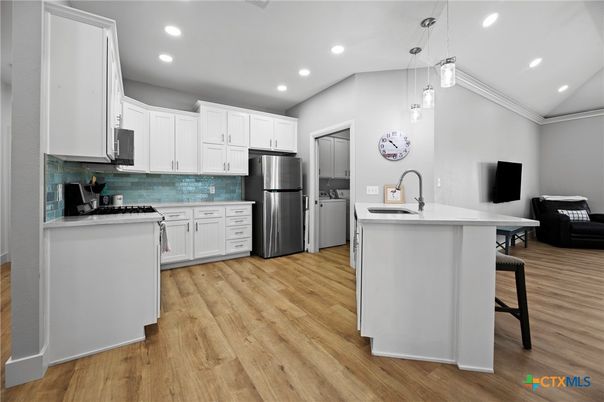 Interior, Kitchen, Pendant Lights, Recessed Lighting, Wood Texture Flooring