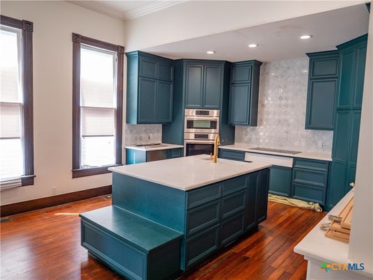 Interior, Kitchen, Recessed Lighting, Wood Texture Flooring