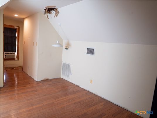 Empty room, Interior, Pendant Lights, Recessed Lighting, Wood Texture Flooring