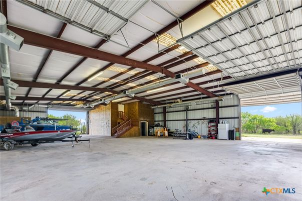Garage, Interior
