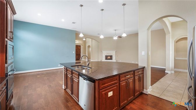 Fireplace, Interior, Kitchen, Pendant Lights, Recessed Lighting, Wood Texture Flooring
