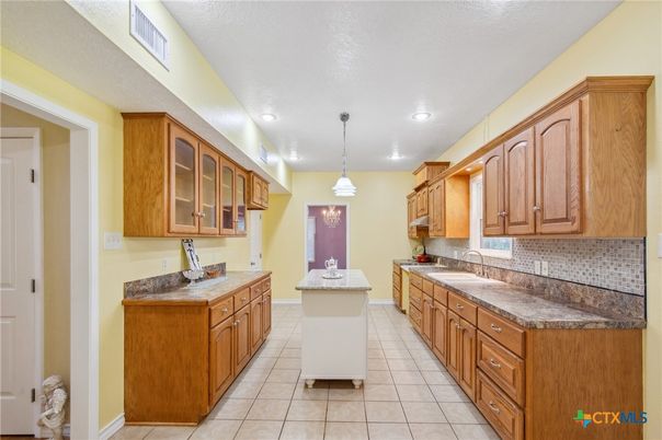 Interior, Kitchen, Pendant Lights, Recessed Lighting