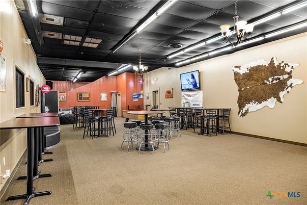 Chandelier, Dining room, Interior, Recessed Lighting