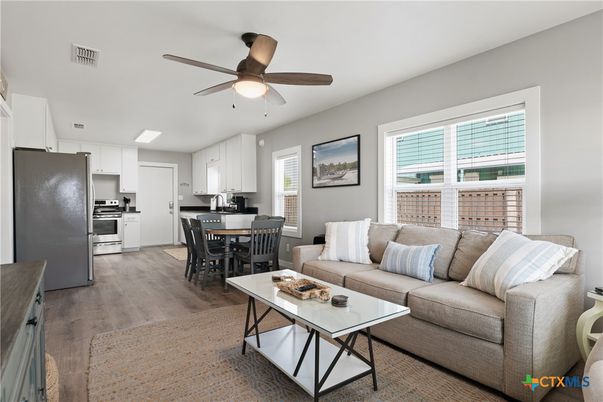 Dining room, Interior, Kitchen, Living room, Stainless Steel Appliances, Wood Texture Flooring