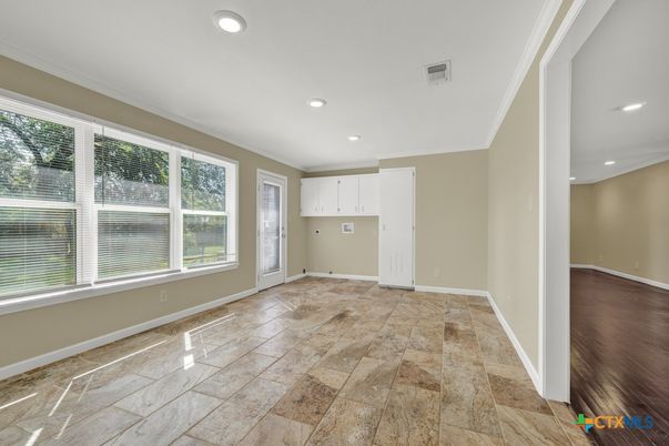 Empty room, Interior, Recessed Lighting, Wood Texture Flooring