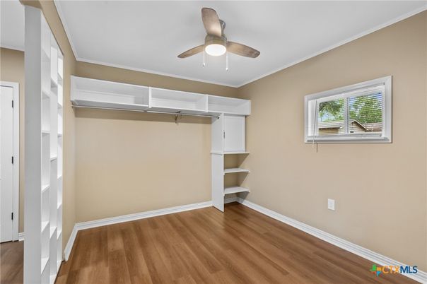 Empty room, Interior, Walk-in Closets, Wood Texture Flooring