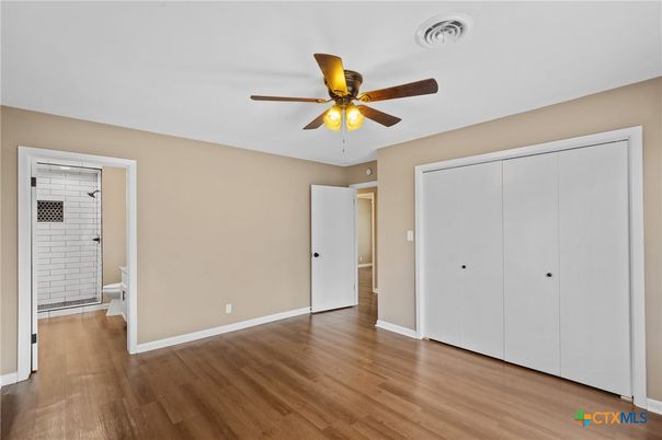 Bathroom, Empty room, Interior, Wood Texture Flooring