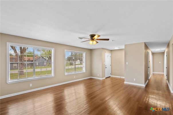 Empty room, Interior, Recessed Lighting, Wood Texture Flooring