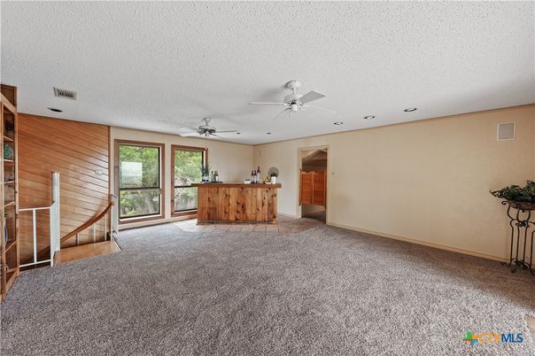 Empty room, Interior, Recessed Lighting, Wooden Walls