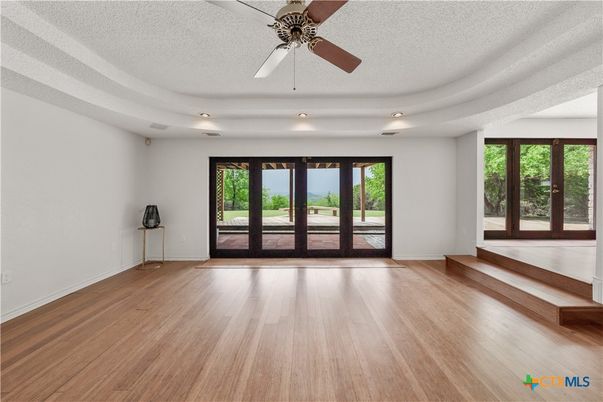Empty room, Interior, Recessed Lighting, Wood Texture Flooring