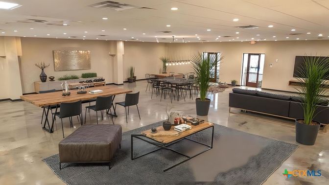 Dining room, Interior, Living room, Pendant Lights, Recessed Lighting