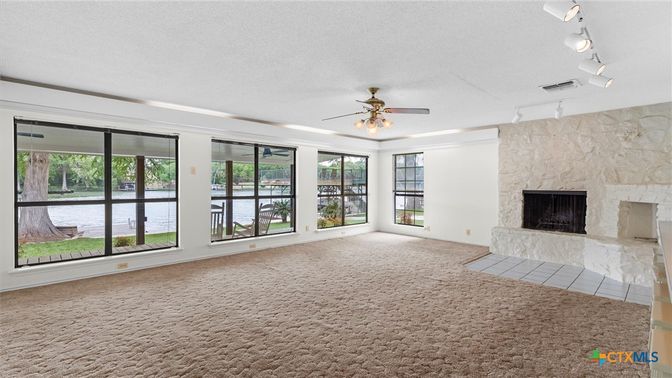 Empty room, Fireplace, Interior