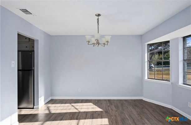Chandelier, Empty room, Interior, Wood Texture Flooring