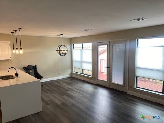 Interior, Kitchen, Pendant Lights, Wood Texture Flooring