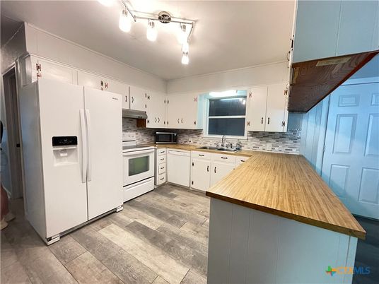 Interior, Kitchen, Wood Texture Flooring