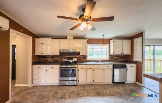 Interior, Kitchen, Pendant Lights, Stainless Steel Appliances