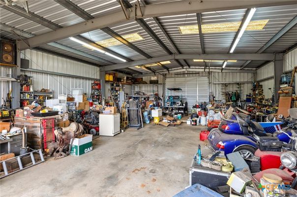 Garage, Interior